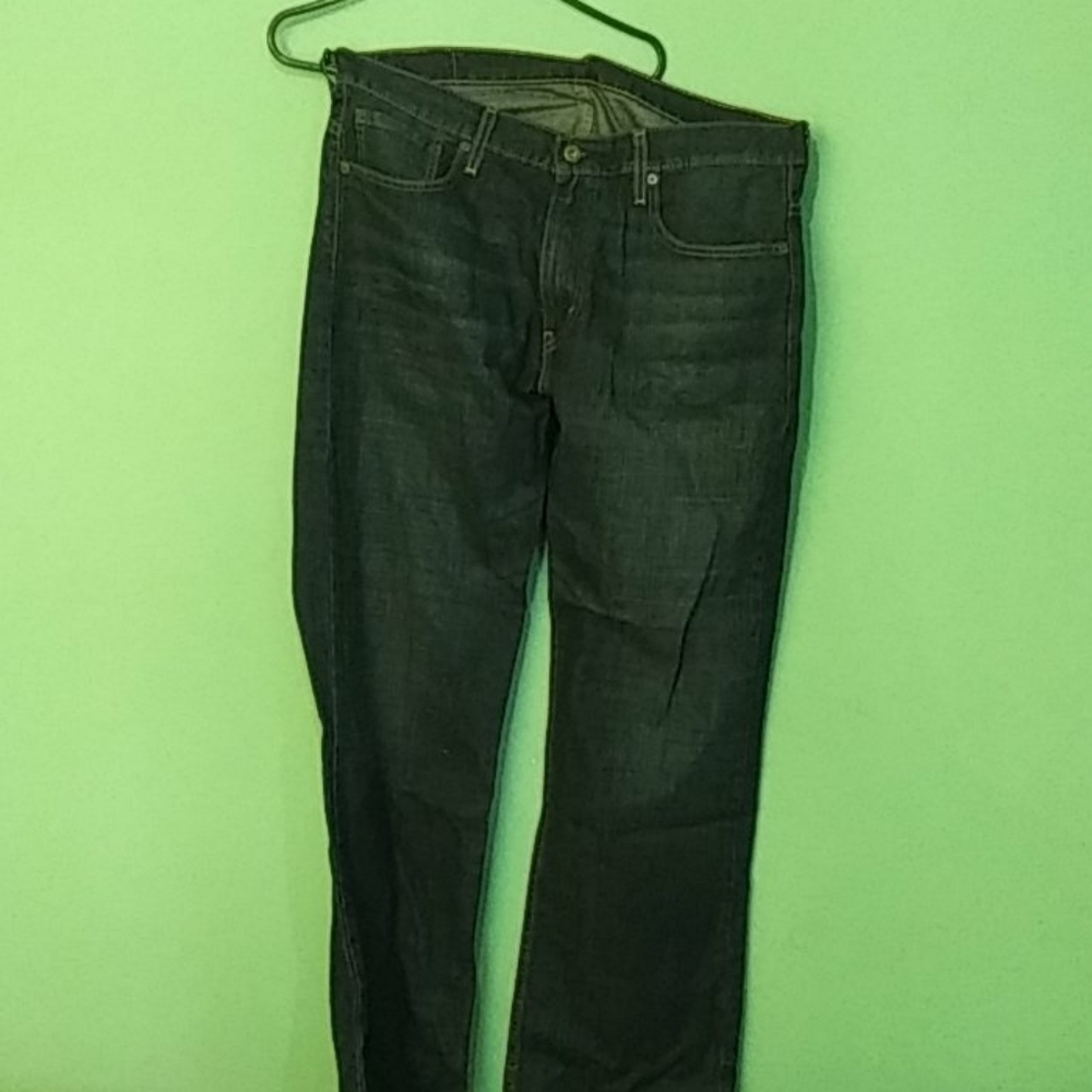 569 Levi's Jeans W34 L32